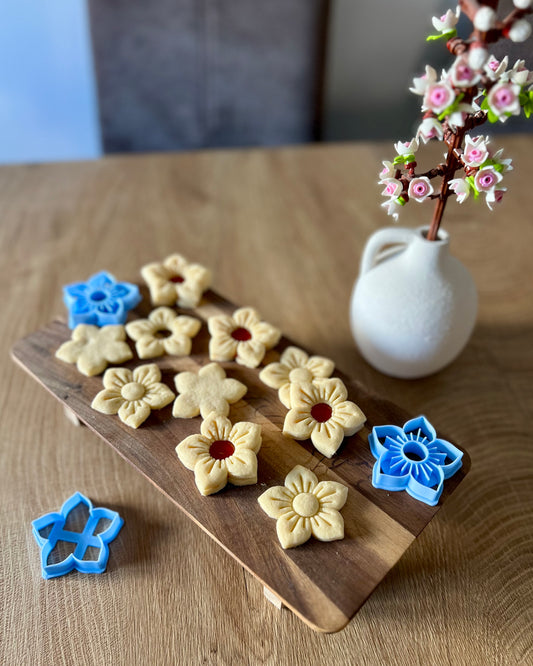Cvijet - set od 3 izrezivača za linzere i kekse