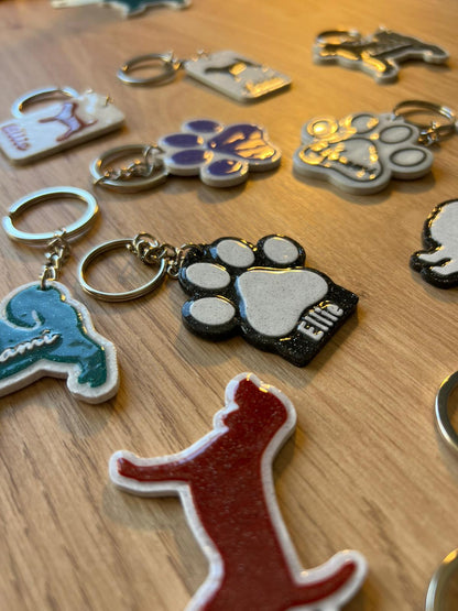 Akita Inu s imenom - personalizirani privjesak