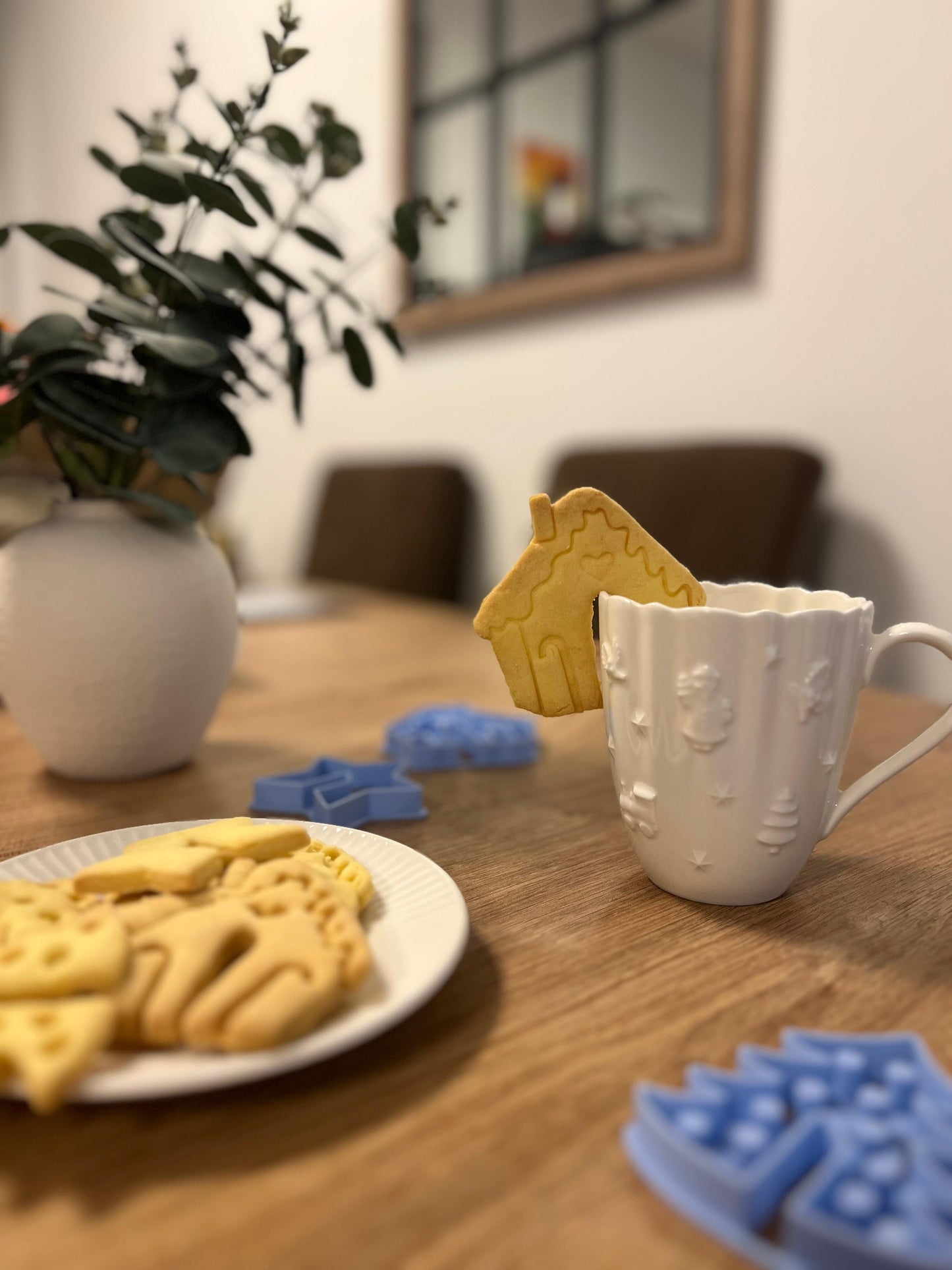 Kućica od medenjaka za na šalicu - izrezivač za kolačiće